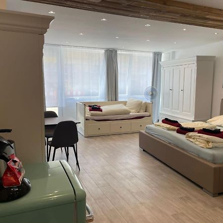 Ferienwohnung Beutelsbacherstr. 12 B สตุตการ์ต ภายนอก รูปภาพ